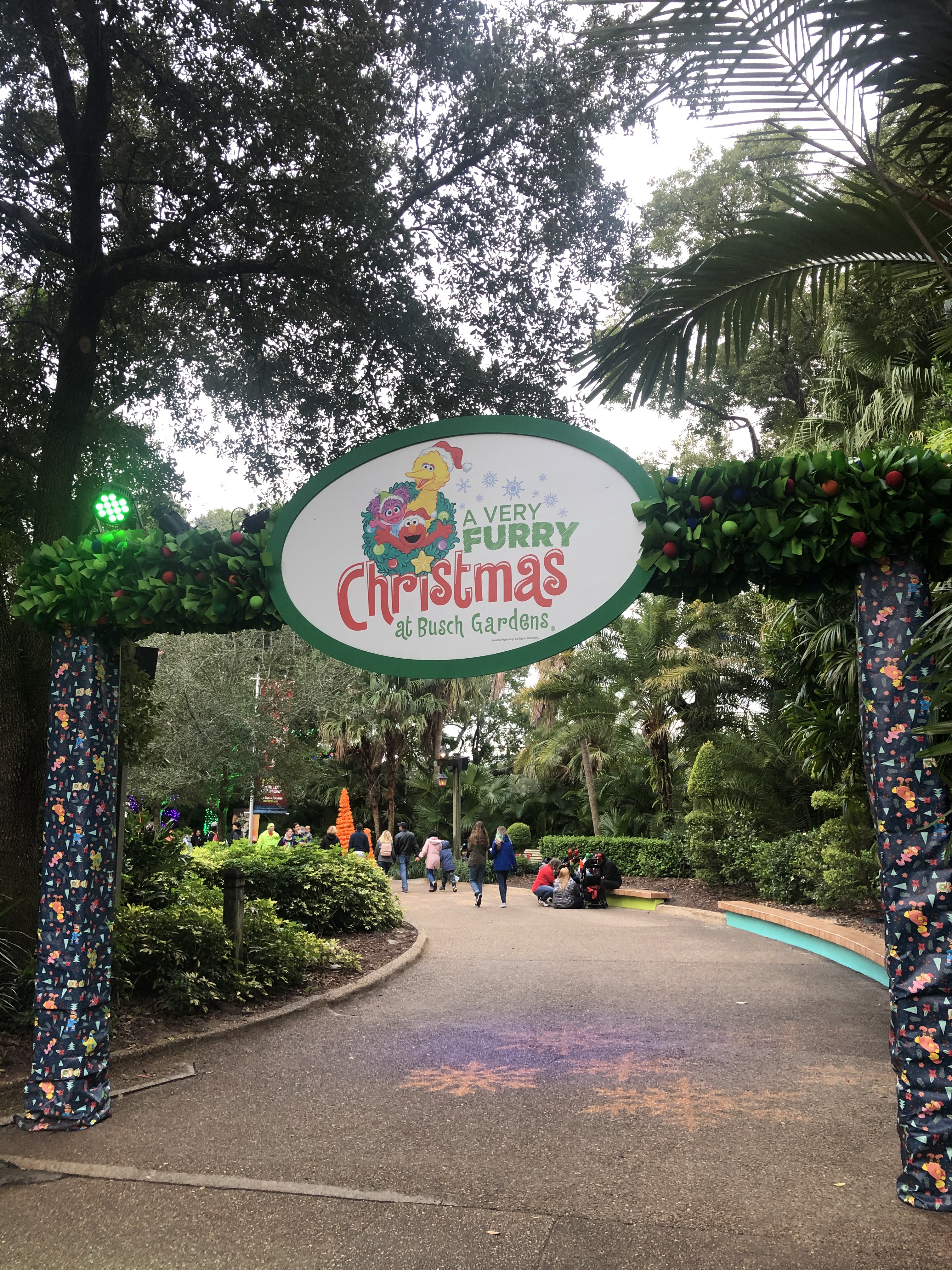 Deck The Gardens 10 Best Reasons To Visit Busch Gardens Christmas